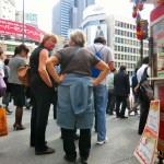 新宿には外国人の観光客が多い